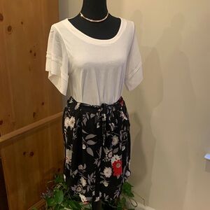 🌹Vintage LOFT • EUC Floral Tie-Waist Black Mini Skirt